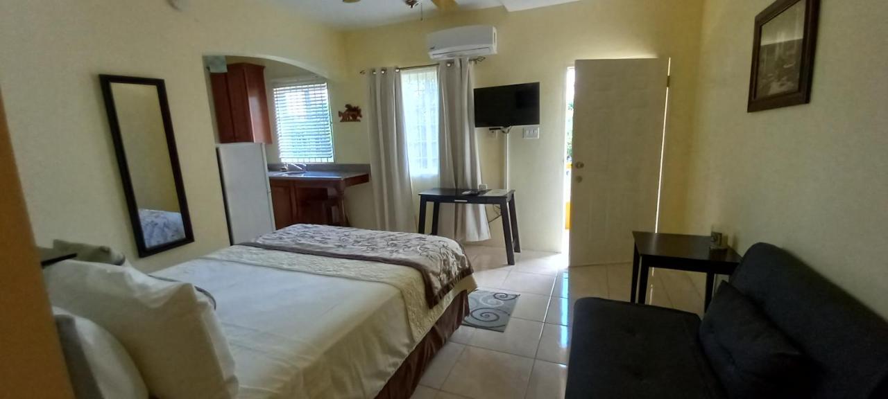 Bed and Breakfast Modrians Runaway Bay Exteriér fotografie
